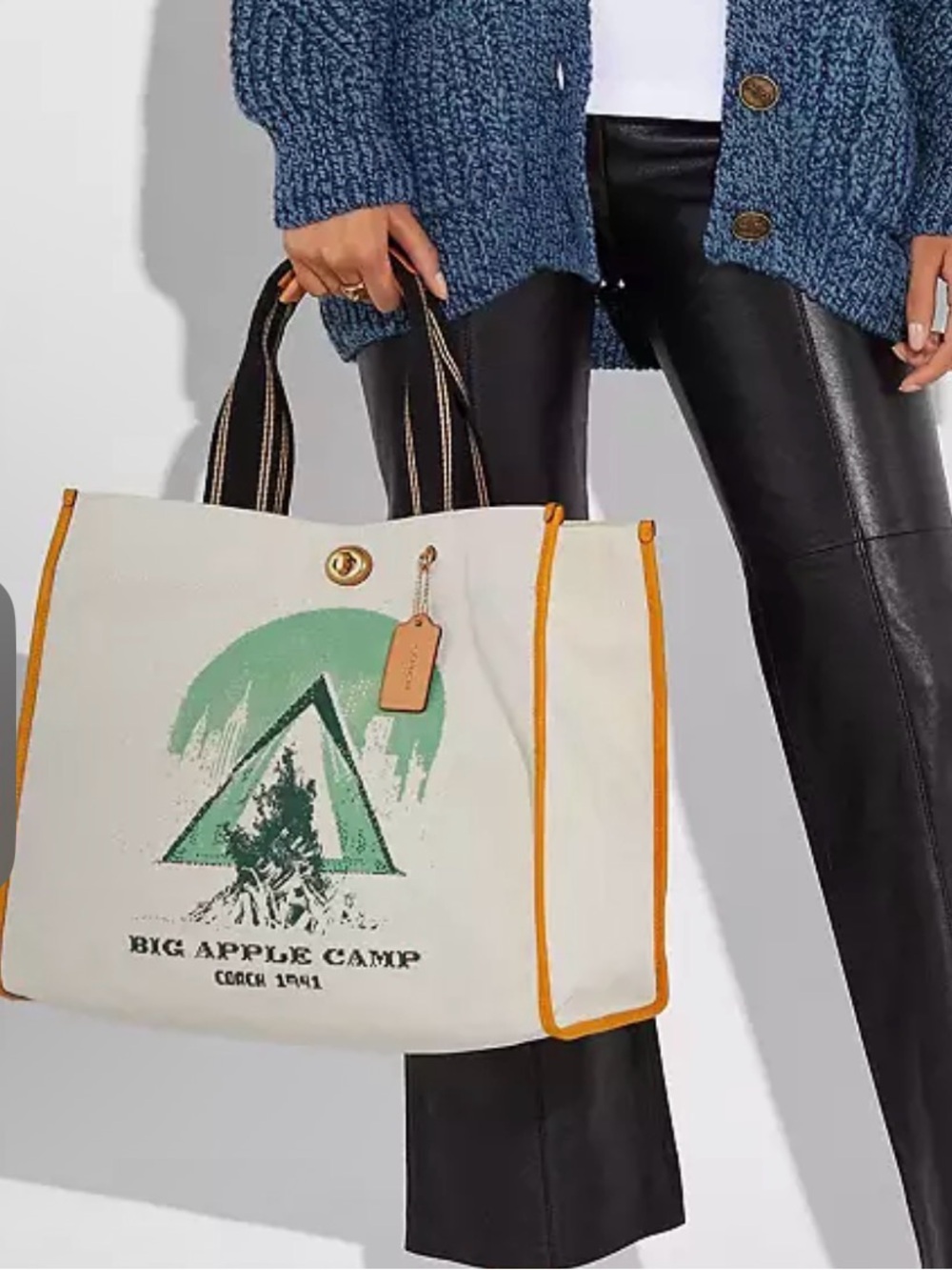 Camp Coach Canvas Tote 40 - Picture 12 of 14